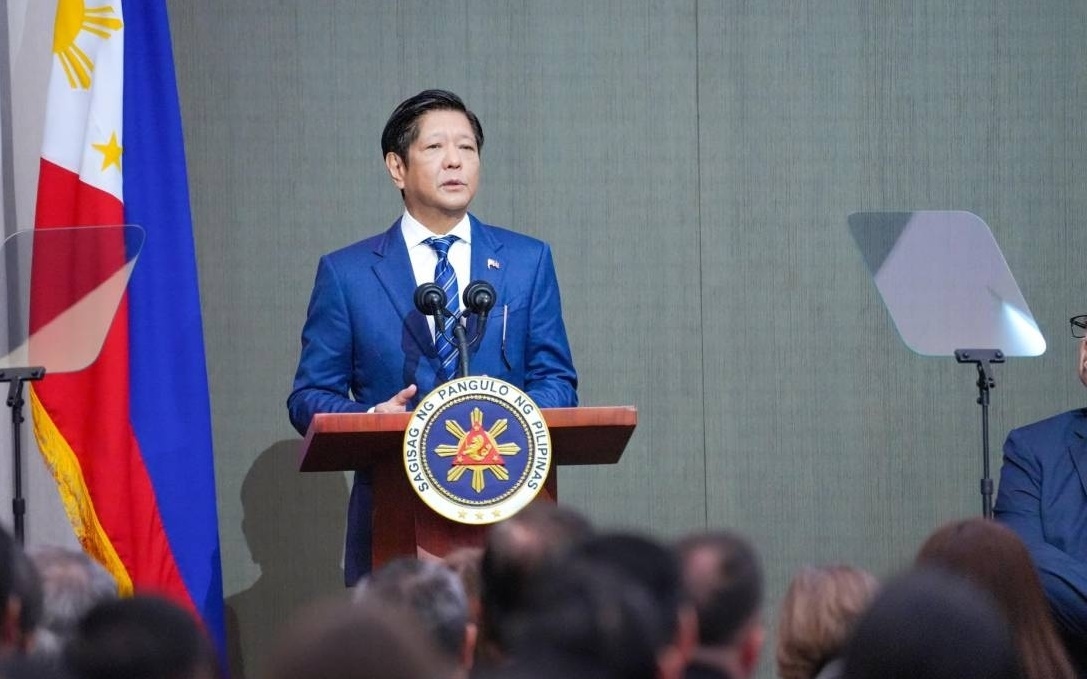 Tổng thống Philippines tập trung vào hàng hải, kinh tế trong chuyến thăm châu Âu